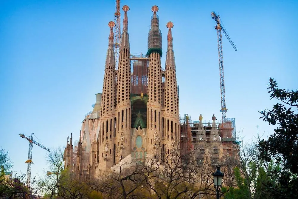 Sant Jordi Hostels Sagrada Familia Barcelona